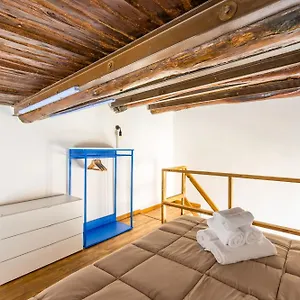 Carrozzieri Nest At Historical Center Apartment