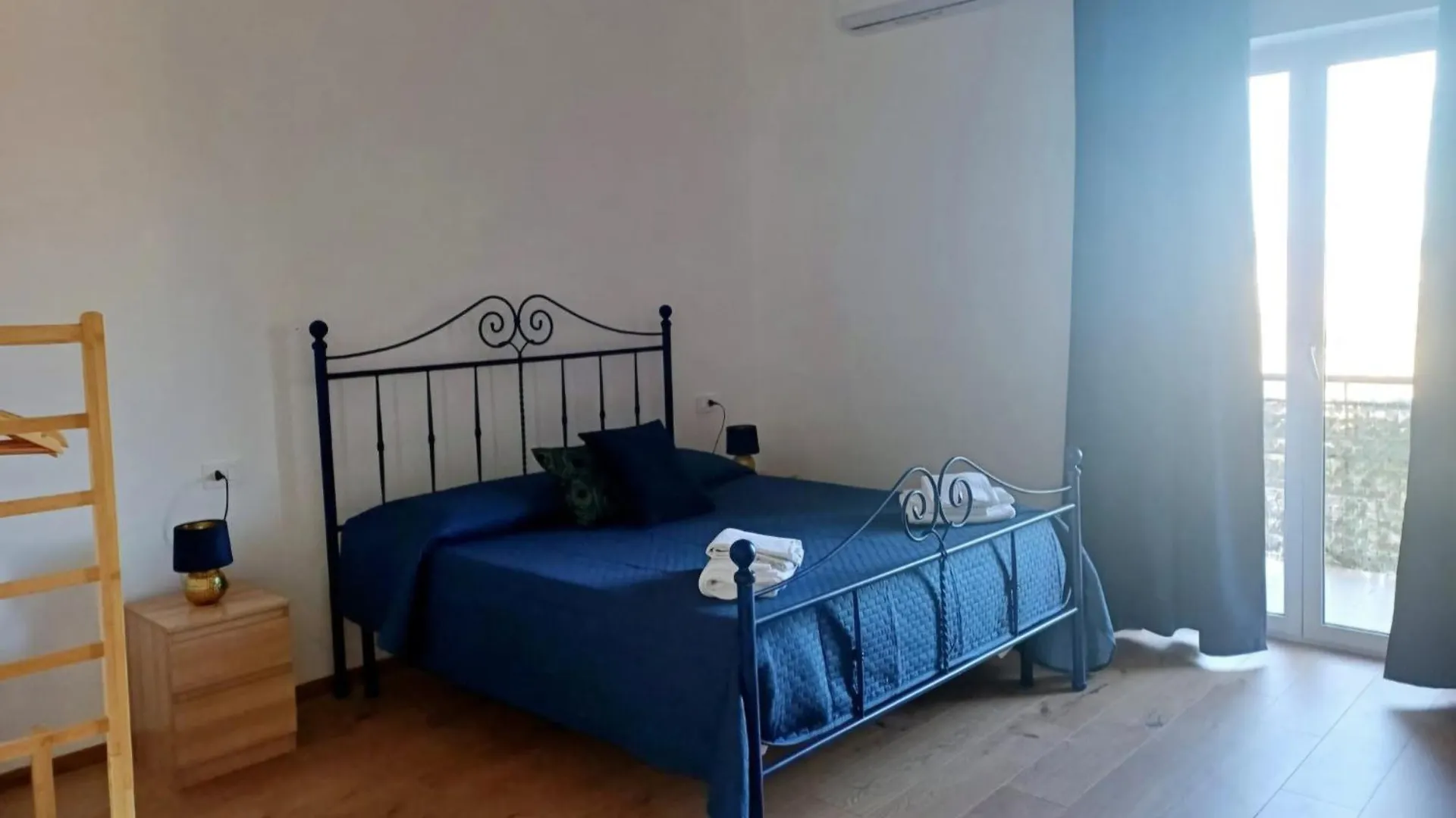 Apartment Vesuvio&Partenope Naples Italy